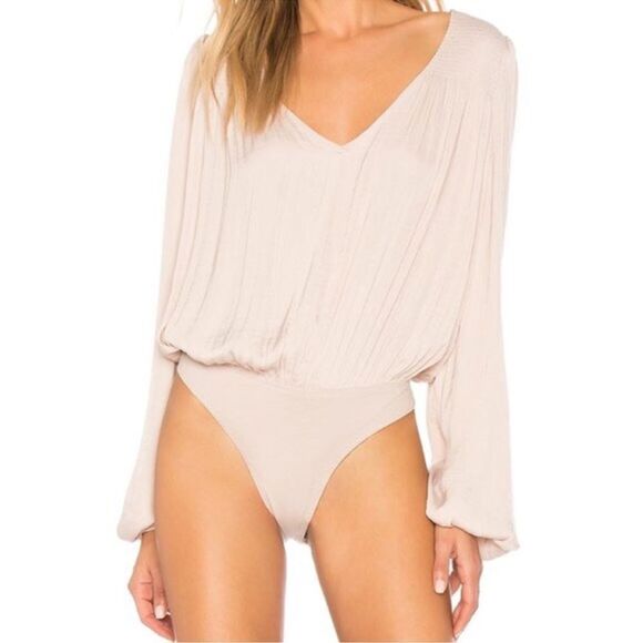Free People Smockin’ and Rockin’ Bodysuit long sleeve satin blush pink xs - Picture 1 of 7
